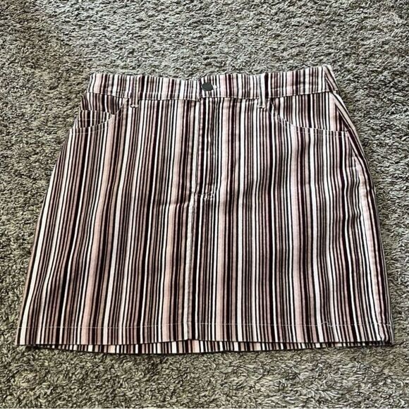Forever 21 Womens Miniskirt Medium Burgundy/Ivory Stripe Corduroy Mini Skirt Y2K - Picture 1 of 5